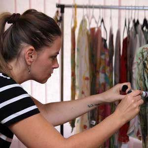 Milica Marusic -Akademski umetnik slikar i dizajner tekstila
